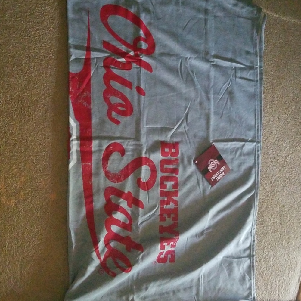 NWT Ohio State Buckeyes Sweatshirt Blanket